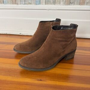 Blondo 7 Waterproof Suede Leather Maddie Ankle Boots Booties Light Cognac Brown